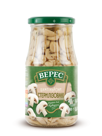 Sliced sterilized champignons